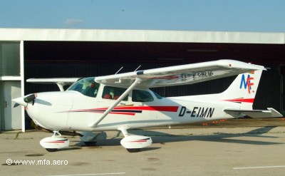 Cessna 152 - Flug-Charter, Kurierflug, Geschäftsflug, Rundflug in Bayern, Deutschland, international